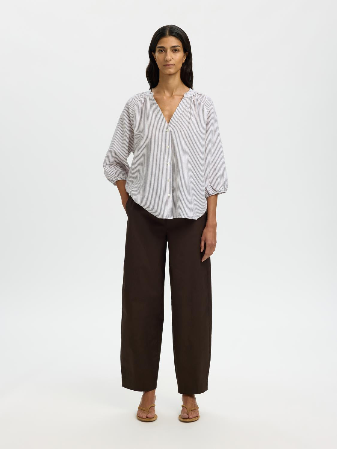 model_shot-front_full